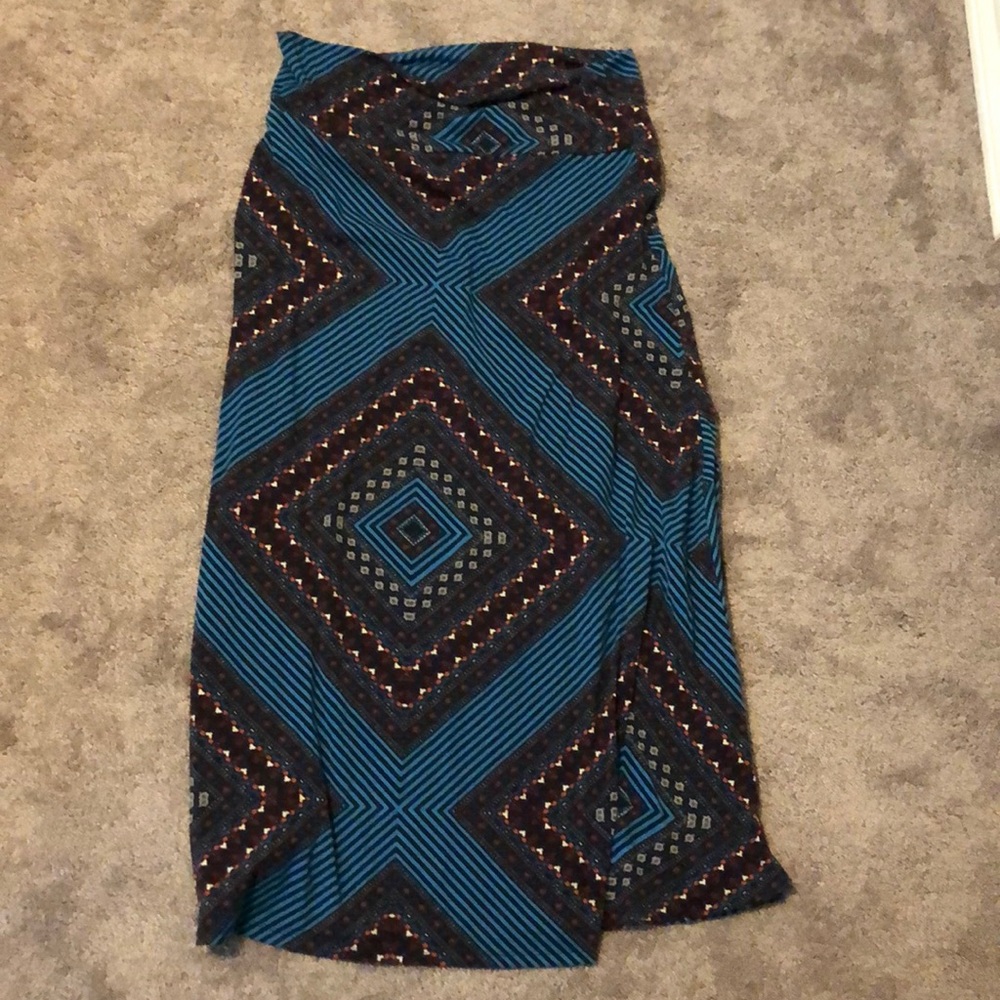 patterned maxi skirt